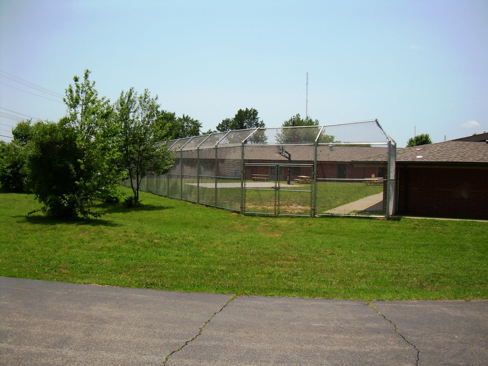 lakeland chain link fence installation