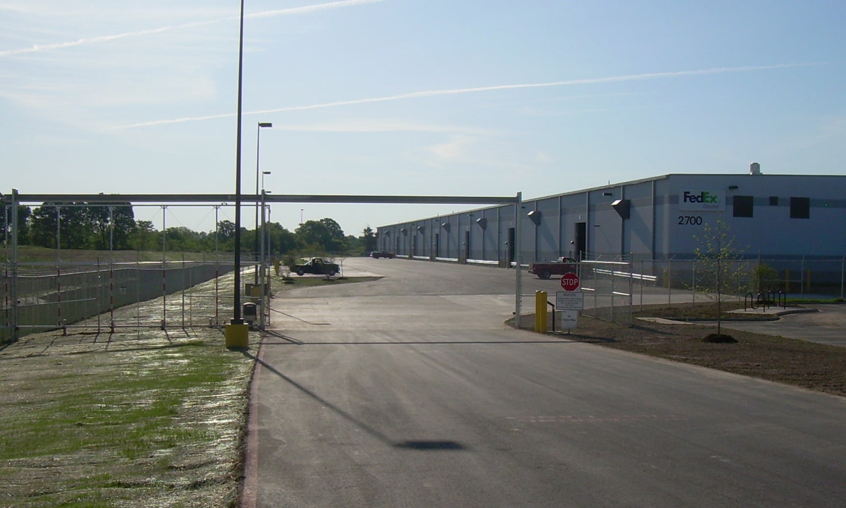 FedEx-Springfield, Missouri-commercial chain link